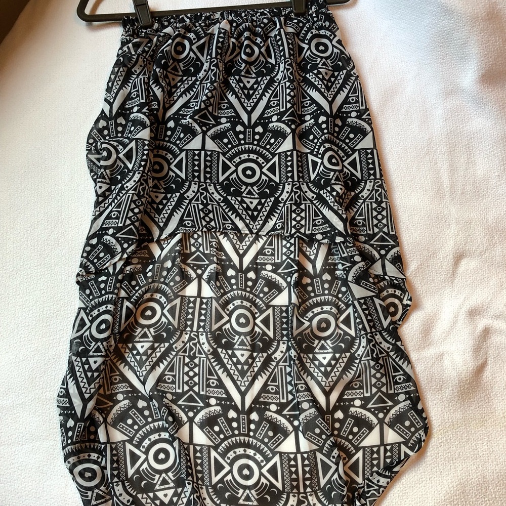 Flowy Patterned Skirt